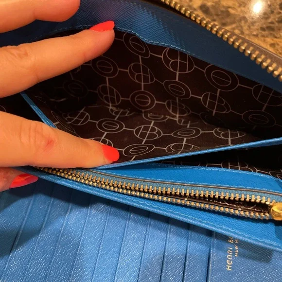 Henri Bendel x James Goldcrown Limited Edition Wallet - Picture 15 of 16